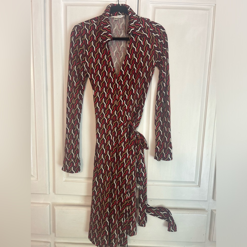Diane Von Furstenberg burgundy Red and Black Long Sleeve Dress
